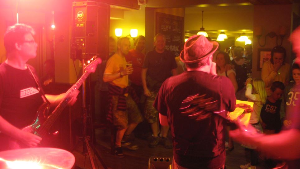 BrassMonkeys Band at The Red Shoot Inn New Forest 12 July 2015